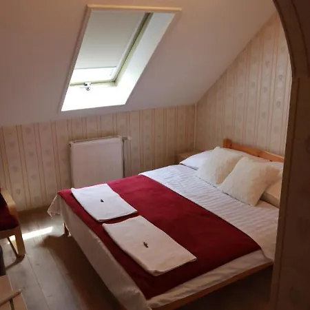 Appartement Arany Dio Fogado à Eger Extérieur photo