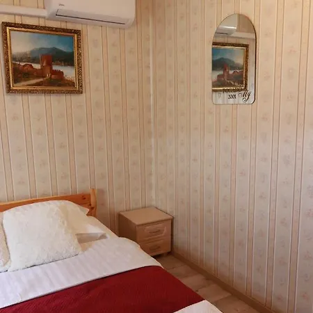 Appartement Arany Dio Fogado à Eger Extérieur photo