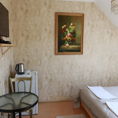Arany Dio Fogado Apartment Eger Exterior photo