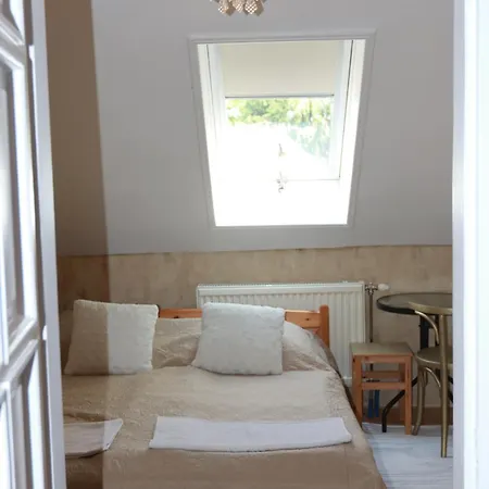 Arany Dio Fogado Apartment Eger Exterior photo
